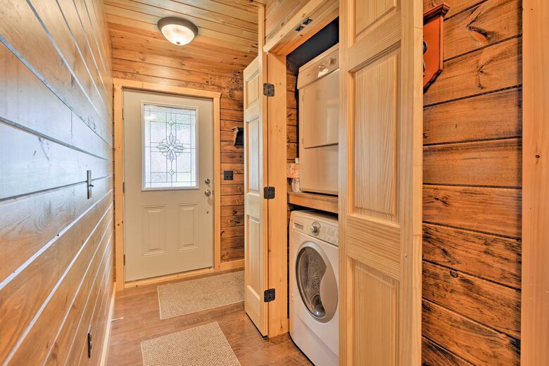 Quiet Waters Adirondack Retreat - Glenfield, New York