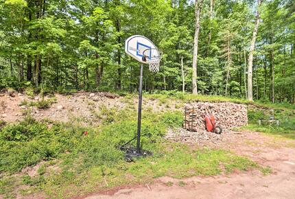 Quiet Waters Adirondack Retreat - Glenfield, New York