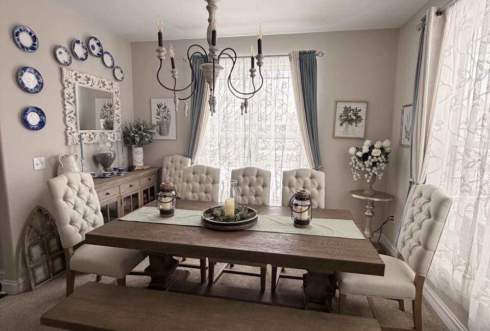 Fox Lake Village Retreat with Saltwater Pool & Hot Tub - Waukesha, Wisconsin