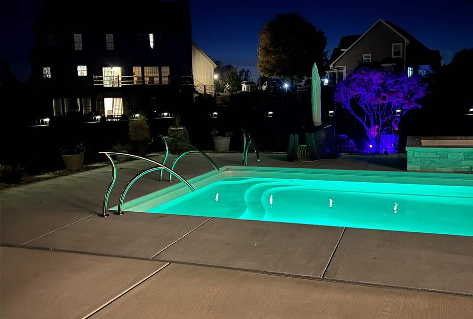 Fox Lake Village Retreat with Saltwater Pool & Hot Tub - Waukesha, Wisconsin