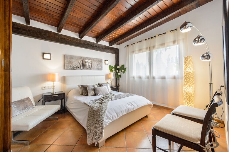 Elegant Four-Bedroom Villa in Ibiza’s Peaceful Heart - Ibiza, Spain