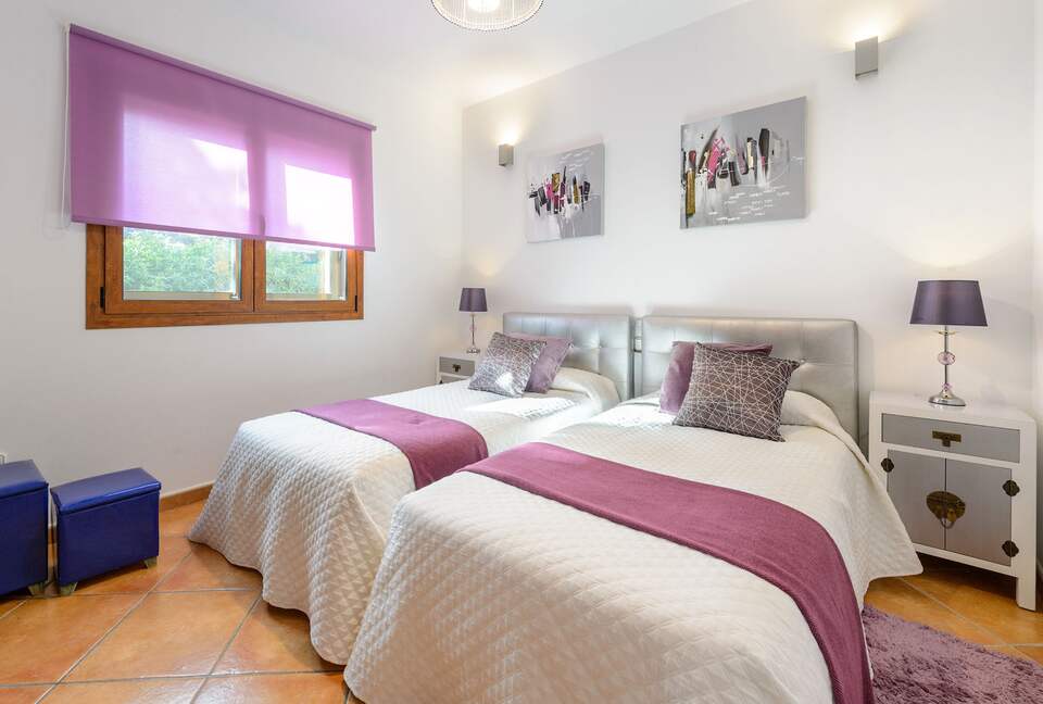 Elegant Four-Bedroom Villa in Ibiza’s Peaceful Heart - Ibiza, Spain