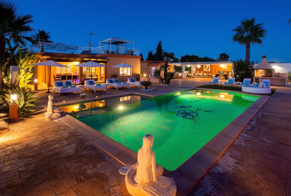 Elegant Four-Bedroom Villa in Ibiza’s Peaceful Heart - Ibiza, Spain