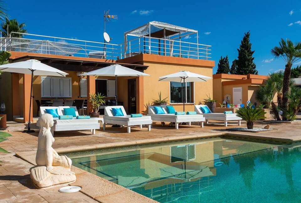 Elegant Four-Bedroom Villa in Ibiza’s Peaceful Heart - Ibiza, Spain