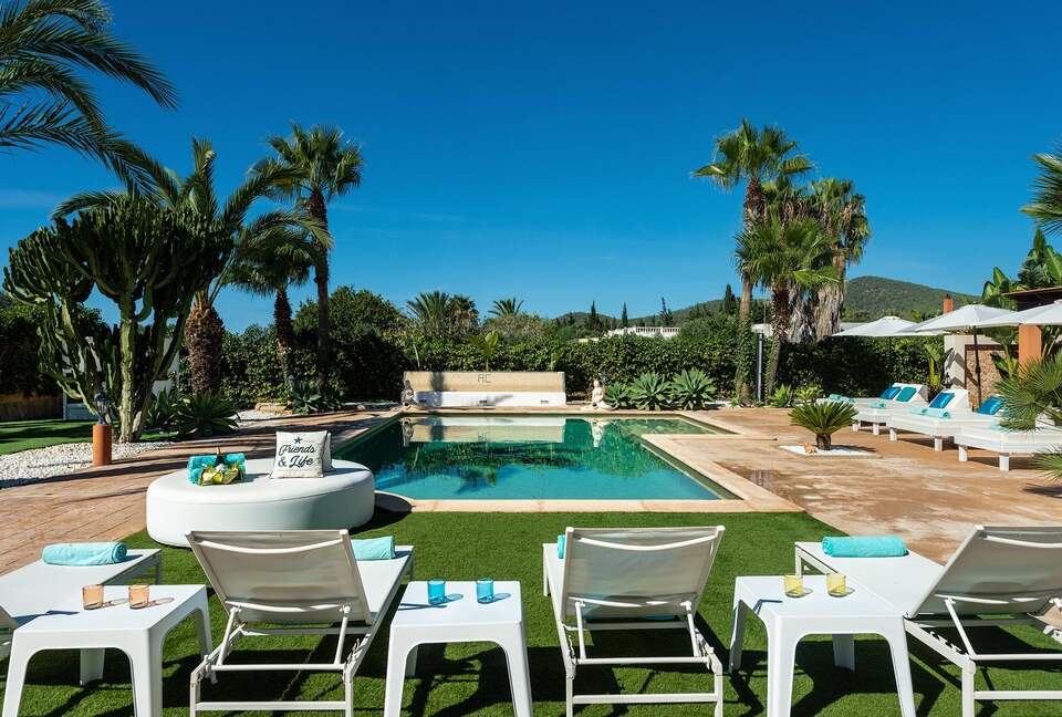 Elegant Four-Bedroom Villa in Ibiza’s Peaceful Heart - Ibiza, Spain
