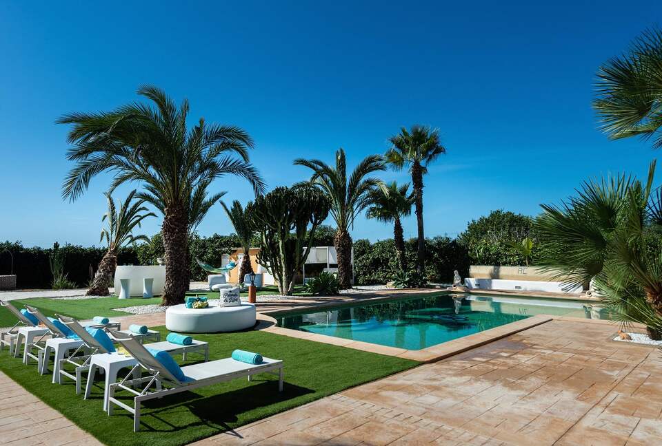 Elegant Four-Bedroom Villa in Ibiza’s Peaceful Heart - Ibiza, Spain