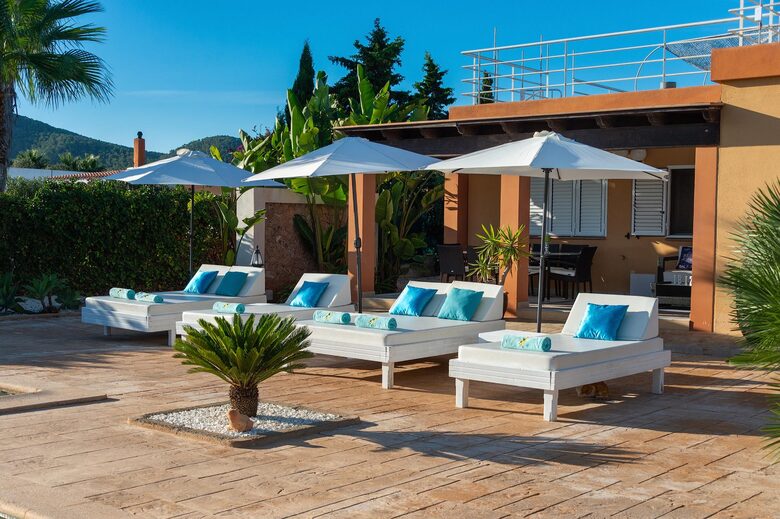Elegant Four-Bedroom Villa in Ibiza’s Peaceful Heart - Ibiza, Spain