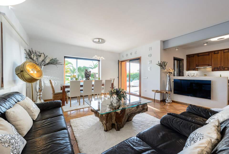 Elegant Four-Bedroom Villa in Ibiza’s Peaceful Heart - Ibiza, Spain