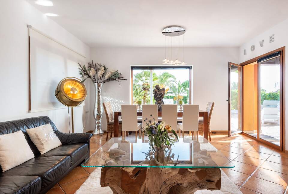 Elegant Four-Bedroom Villa in Ibiza’s Peaceful Heart - Ibiza, Spain