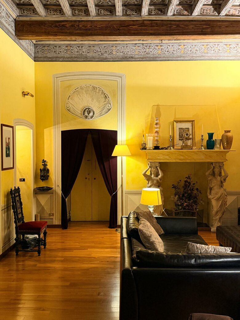 A Charming Palazzo Residence in Central Turin - Turin, Italy