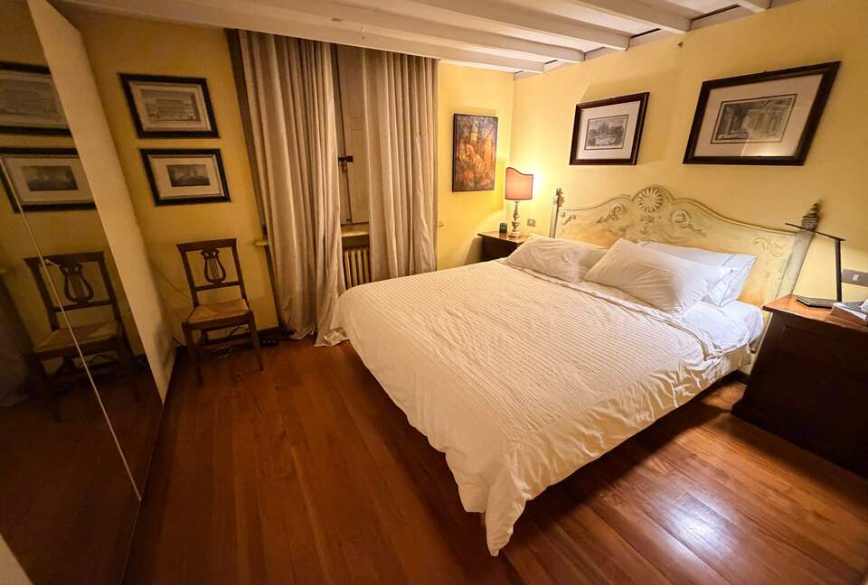 A Charming Palazzo Residence in Central Turin - Turin, Italy