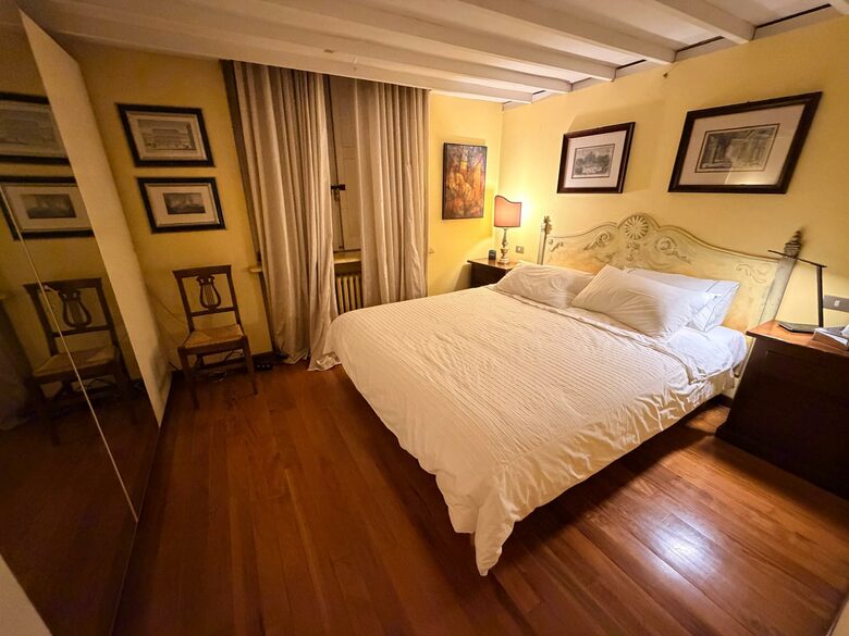 A Charming Palazzo Residence in Central Turin - Turin, Italy