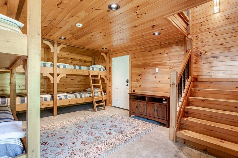 East Branch Nature House - Drink From A Private Spring Source - East Branch, New York