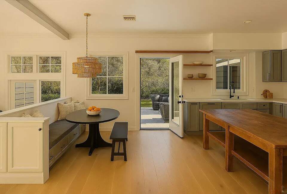 An Architectural Estate on the Riviera - Malibu, California