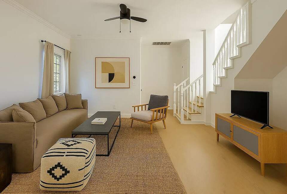 An Architectural Estate on the Riviera - Malibu, California