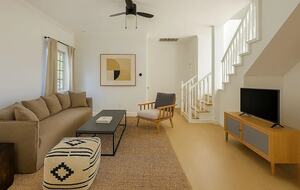 An Architectural Estate on the Riviera - Malibu, California