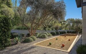 An Architectural Estate on the Riviera - Malibu, California