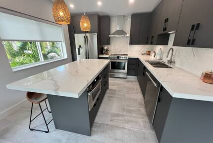 Calm Coastal Escape Steps from the Atlantic - Key Largo, Florida