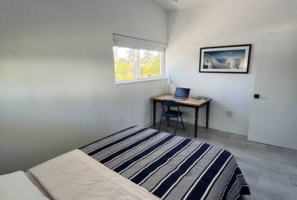 Calm Coastal Escape Steps from the Atlantic - Key Largo, Florida