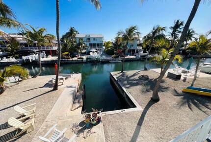 Calm Coastal Escape Steps from the Atlantic - Key Largo, Florida