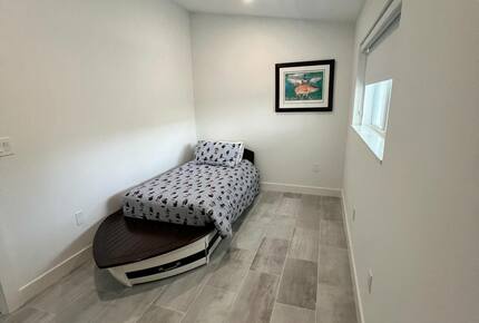 Calm Coastal Escape Steps from the Atlantic - Key Largo, Florida