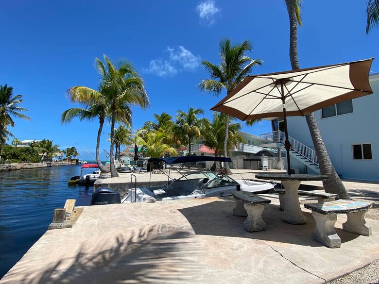 Calm Coastal Escape Steps from the Atlantic - Key Largo, Florida