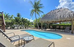 Canal-Front Keys Retreat Near Sombrero Beach - Marathon, Florida