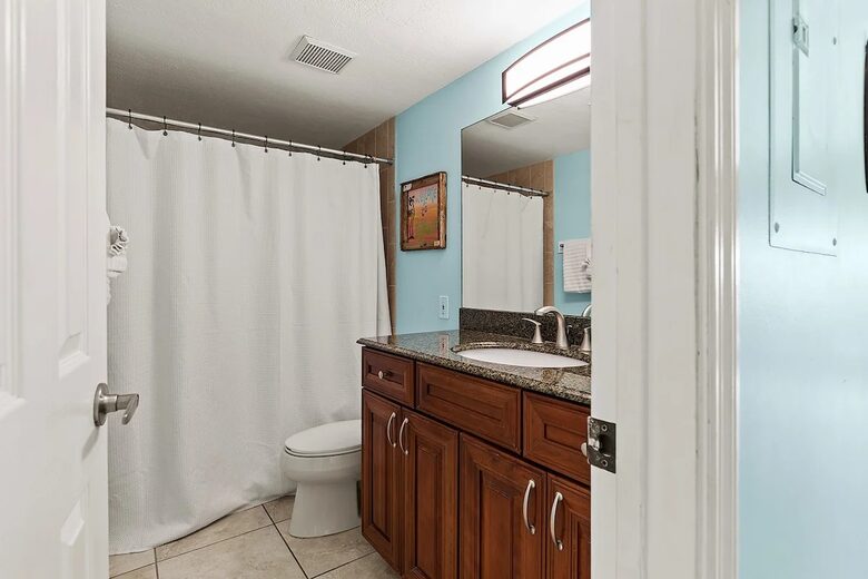 Canal-Front Keys Retreat Near Sombrero Beach - Marathon, Florida