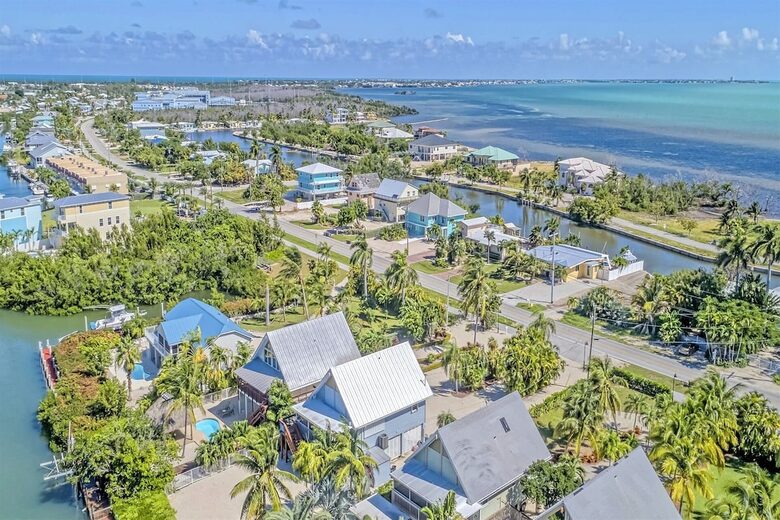 Canal-Front Keys Retreat Near Sombrero Beach - Marathon, Florida