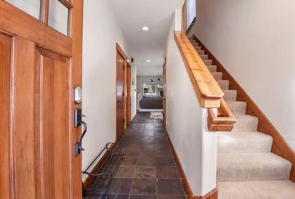 Tahoe Vista Home Near Beach & Skiing - tahoe vista, California