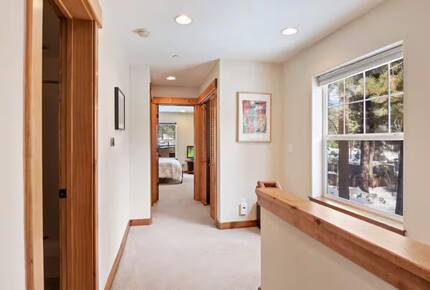 Tahoe Vista Home Near Beach & Skiing - tahoe vista, California