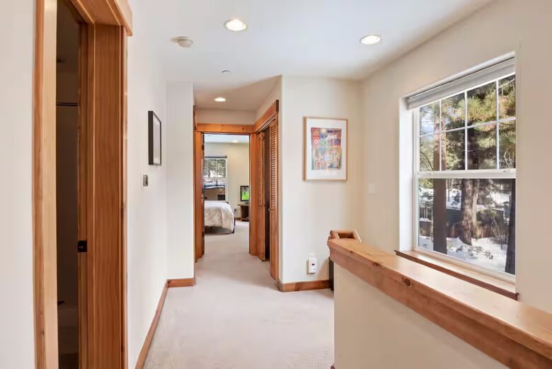 Tahoe Vista Home Near Beach & Skiing - tahoe vista, California