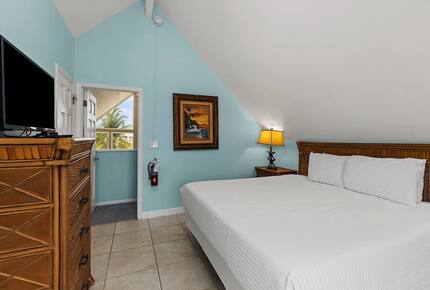 Canal-Front Keys Retreat Near Sombrero Beach - Marathon, Florida