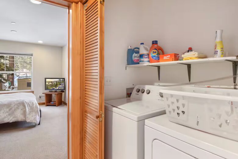 Tahoe Vista Home Near Beach & Skiing - tahoe vista, California