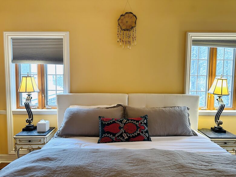 Easter's First Blooms at the Estate and Late April Exclusive Tulip Extravaganza - Woodstock, New York