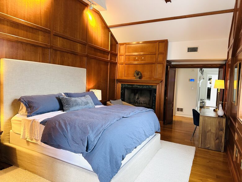 Easter's First Blooms at the Estate and Late April Exclusive Tulip Extravaganza - Woodstock, New York