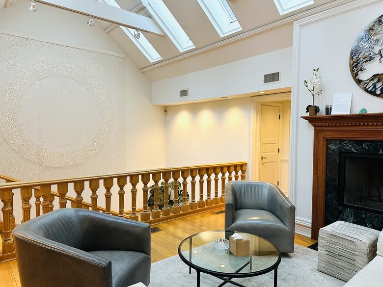 Easter's First Blooms at the Estate and Late April Exclusive Tulip Extravaganza - Woodstock, New York