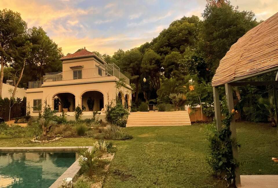 Elegant Coastal Villa Near Dénia’s Calas - Dénia, Spain