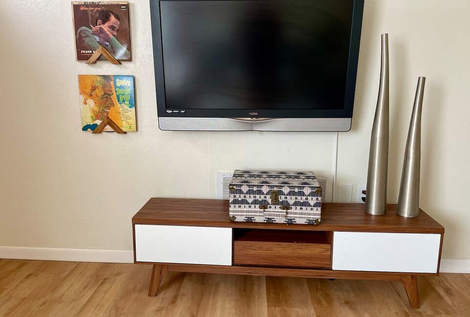 Private Joshua Tree Desert Retreat with Hot Tub & Stargazing - Joshua Tree, California