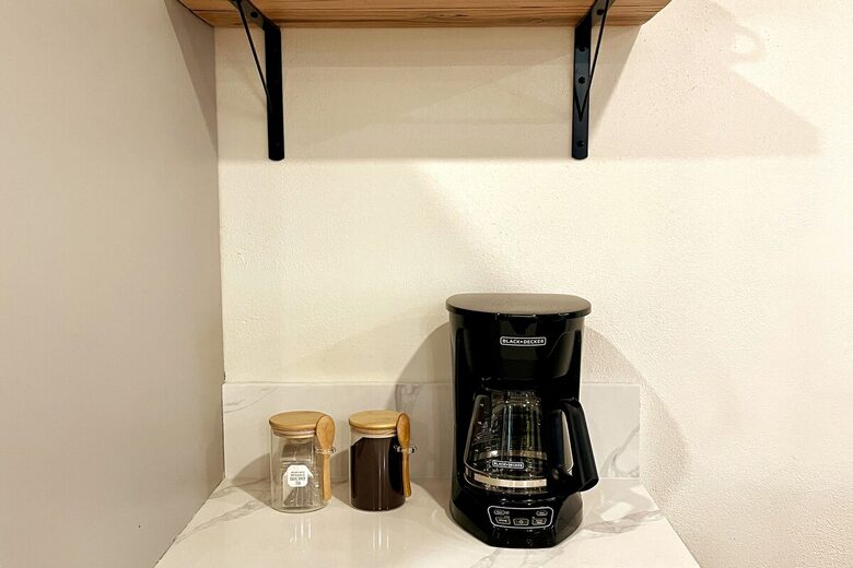 Private Joshua Tree Desert Retreat with Hot Tub & Stargazing - Joshua Tree, California