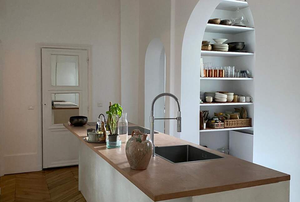 Refined Minimalist Apartment by Paris’s Iconic Passages - Paris, France