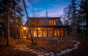 Magical Anam Cara Cabin on Lake Medora - Copper Harbor, Michigan