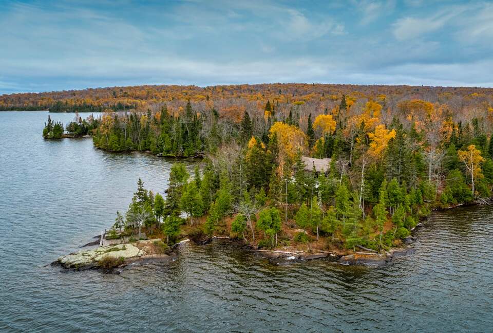Magical Anam Cara Cabin on Lake Medora - Copper Harbor, Michigan