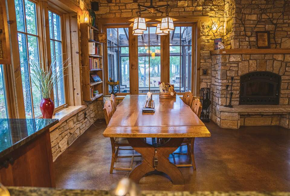 Magical Anam Cara Cabin on Lake Medora - Copper Harbor, Michigan