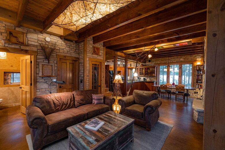 Magical Anam Cara Cabin on Lake Medora - Copper Harbor, Michigan