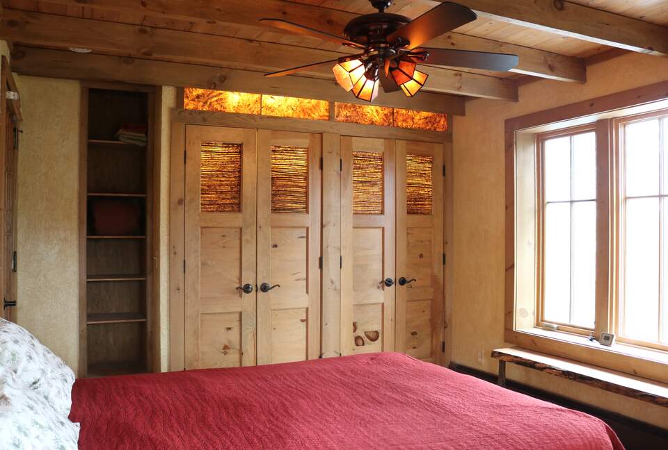 Magical Anam Cara Cabin on Lake Medora - Copper Harbor, Michigan