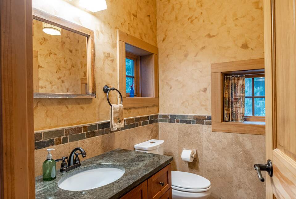 Magical Anam Cara Cabin on Lake Medora - Copper Harbor, Michigan