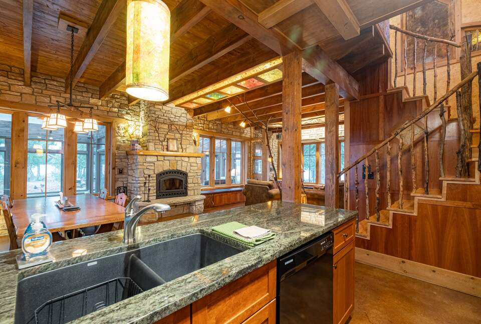 Magical Anam Cara Cabin on Lake Medora - Copper Harbor, Michigan