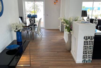 1930s Oceanview Villa Steps from Praia da Rocha - Praia da Rocha, Portugal