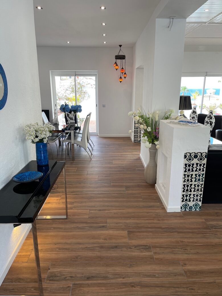 1930s Oceanview Villa Steps from Praia da Rocha - Praia da Rocha, Portugal